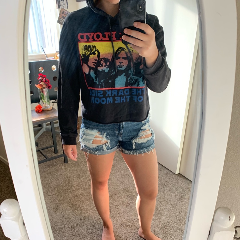 Pink Floyd sweatshirt size medium!🎸